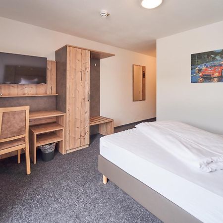 Hotel Am Interpark Großmehring Eksteriør bilde