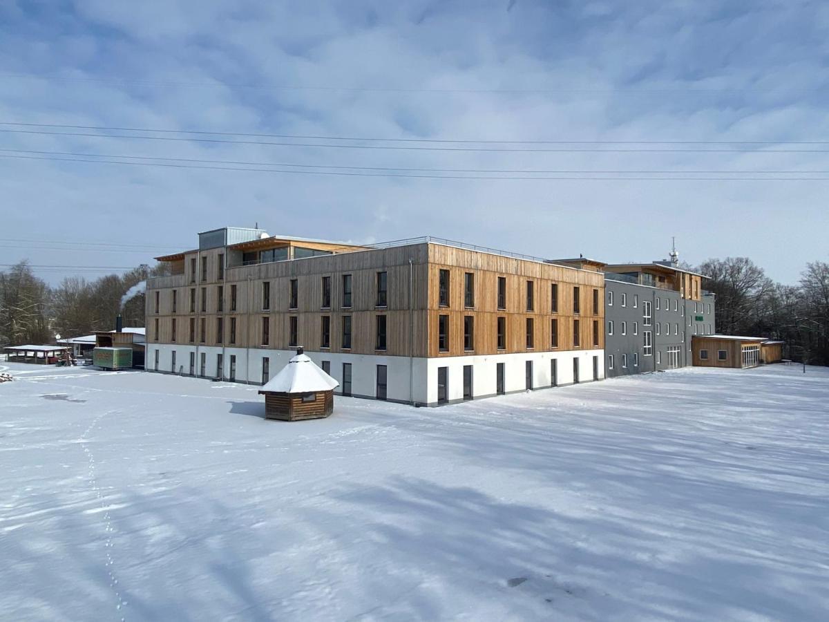 Hotel Am Interpark Großmehring Eksteriør bilde