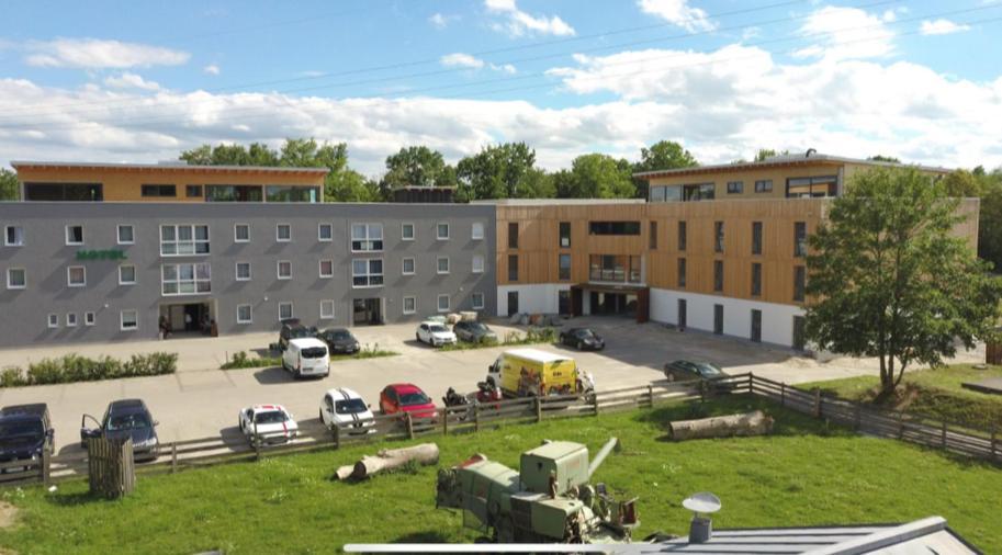 Hotel Am Interpark Großmehring Eksteriør bilde