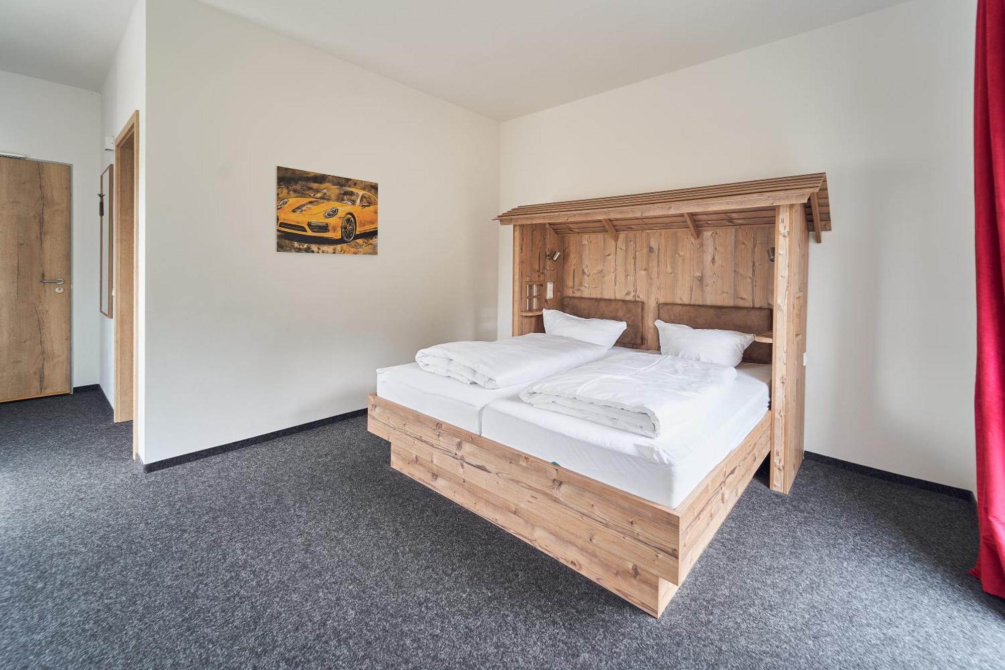 Hotel Am Interpark Großmehring Eksteriør bilde